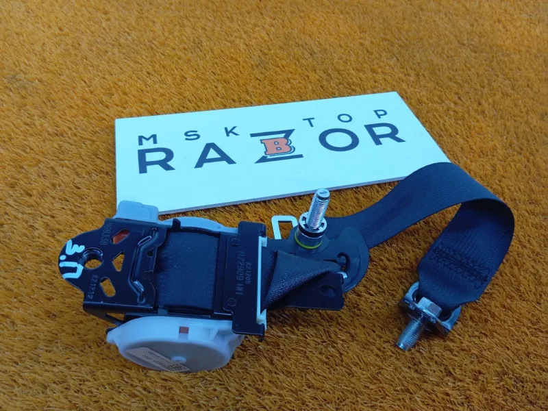 Ремень безопасности