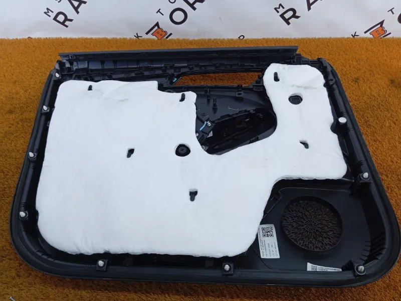 Обшивка двери