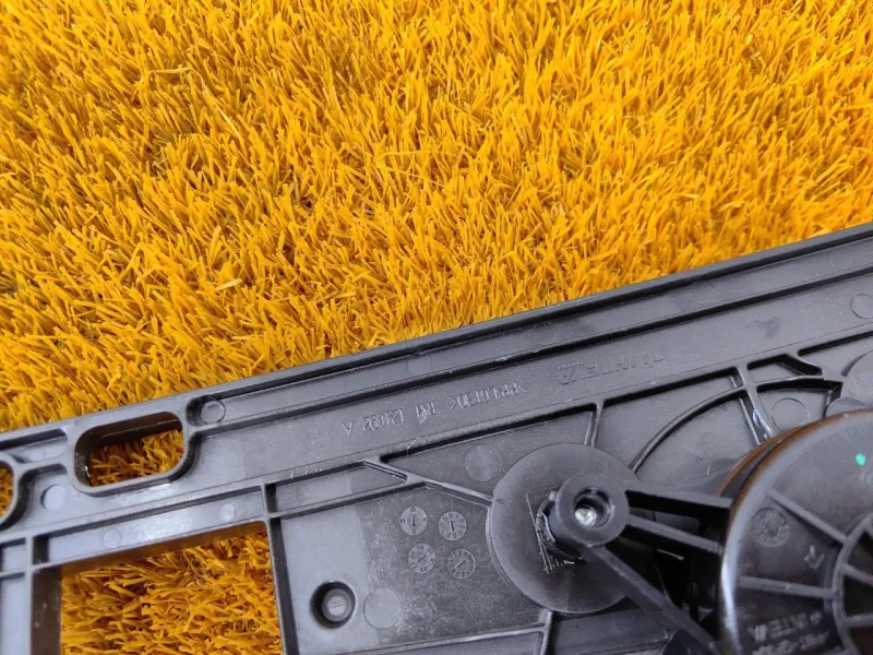 Стеклоподъемник