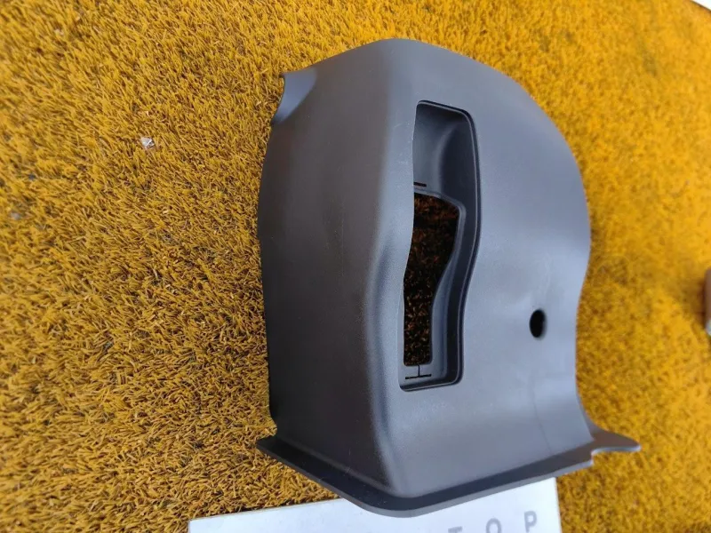 Кожух рулевой колонки