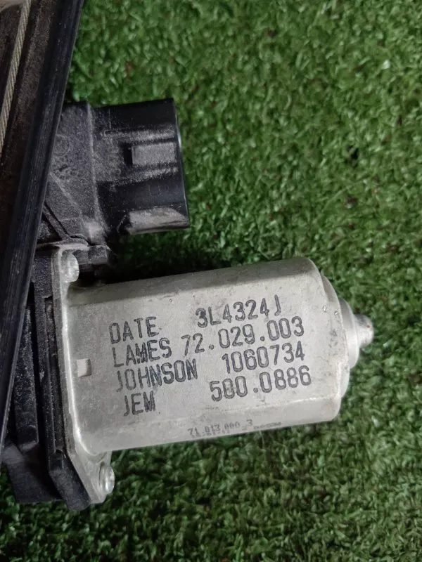 Стеклоподъемник