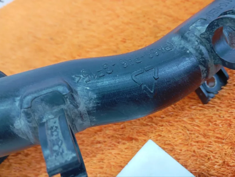 Патрубок интеркулера