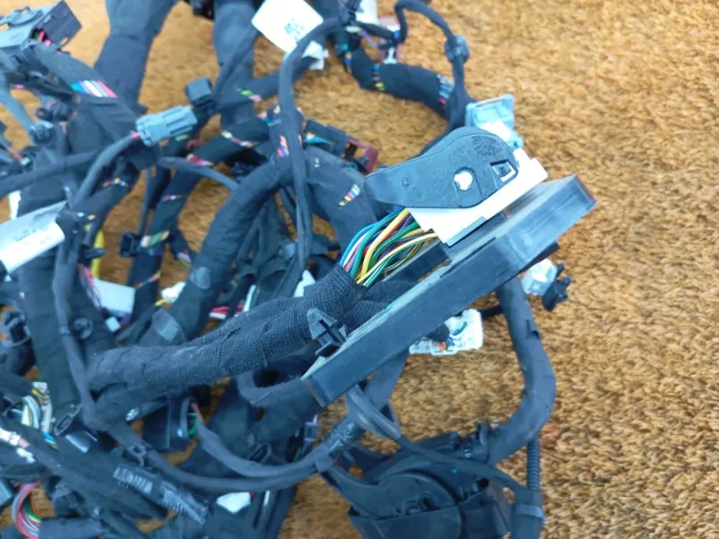 Проводка салона