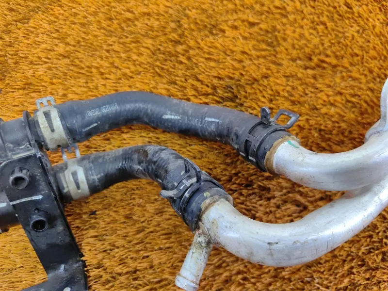 Трубка системы охлаждения