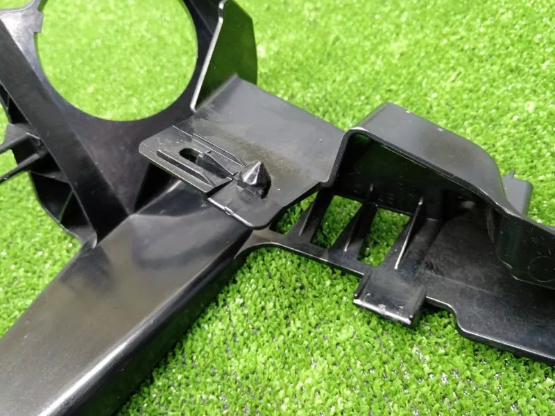 Кронштейн динамика