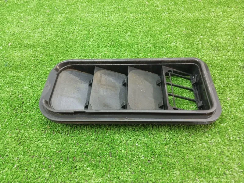 Решетка вентиляционная