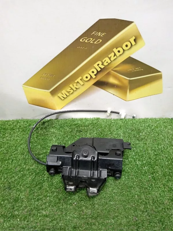 Замок багажника