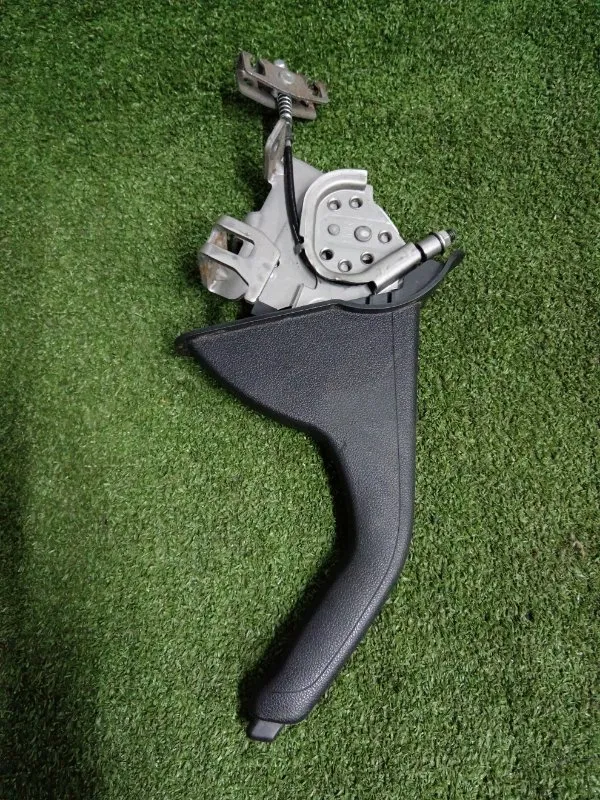 Рычаг стояночного тормоза