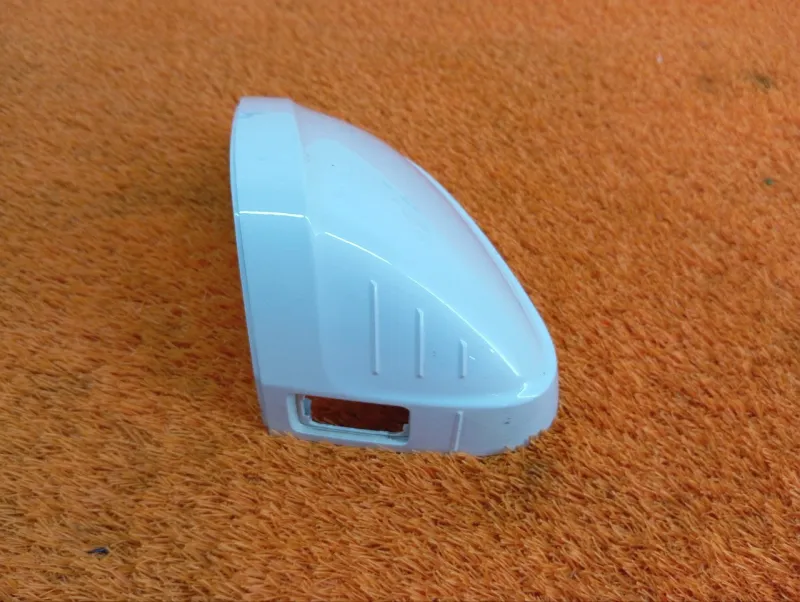 Крышка зеркала