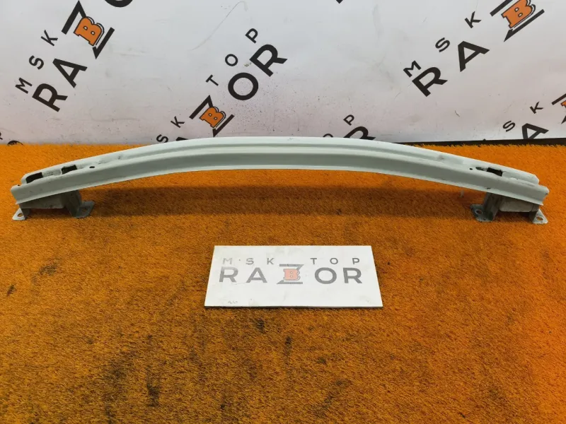 Усилитель бампера