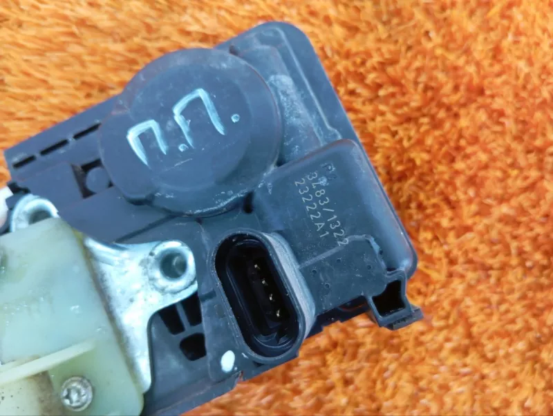 Замок двери