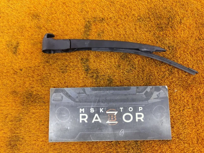 Дворник задний