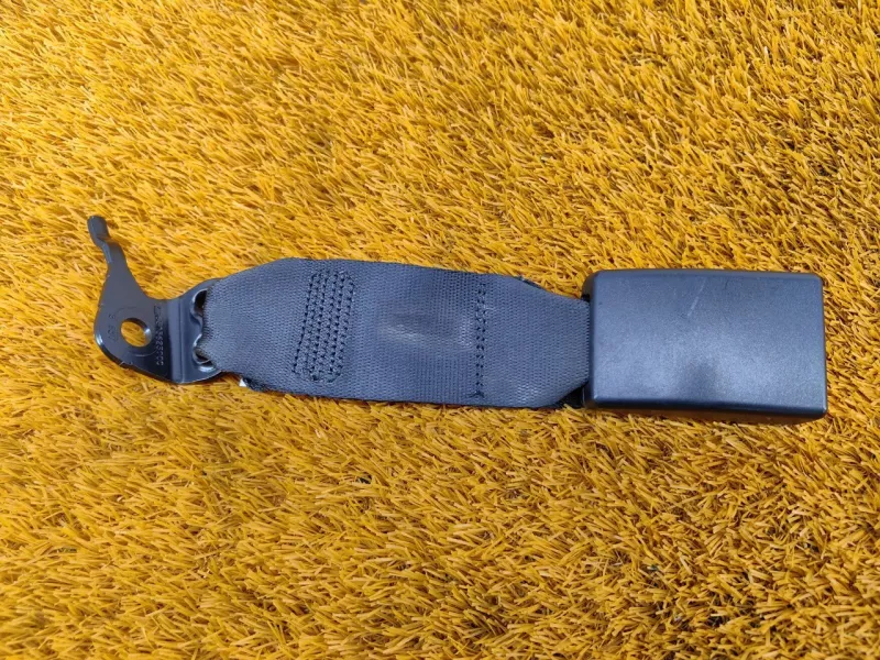 Ответная часть ремня безопасности