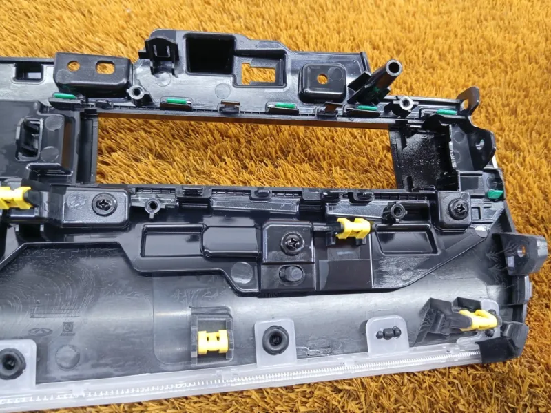 Декоративная накладка торпедо