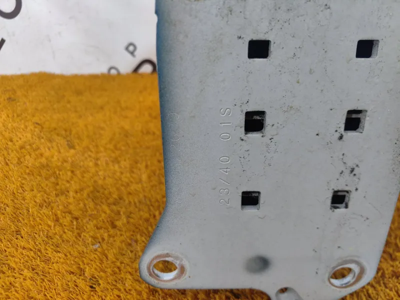 Усилитель бампера