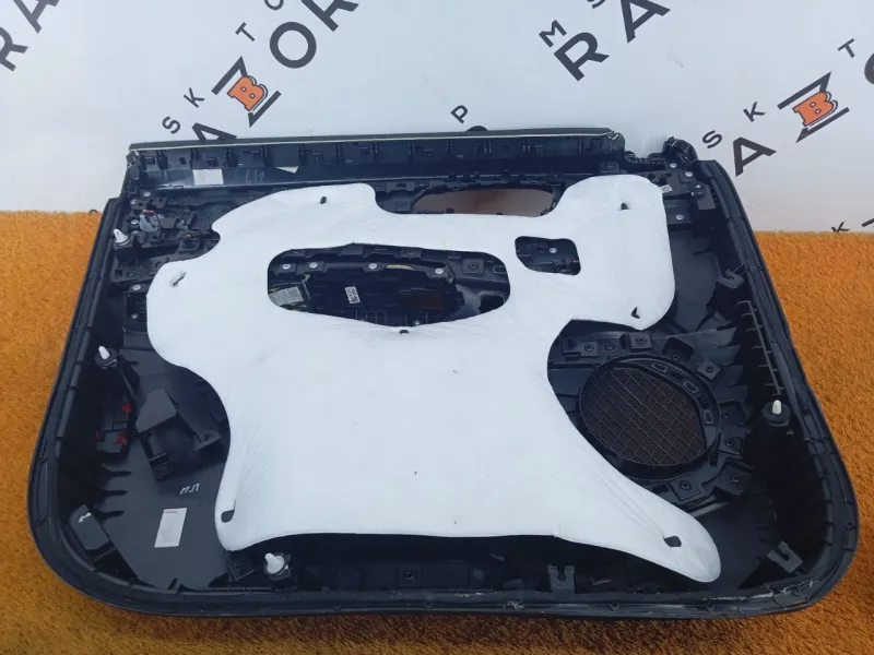 Обшивка двери