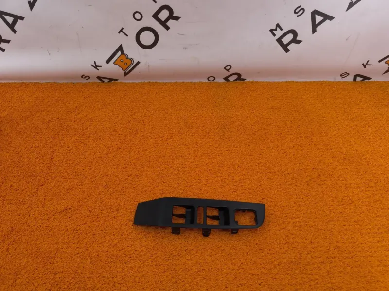 Накладка блока управления стеклоподъемниками