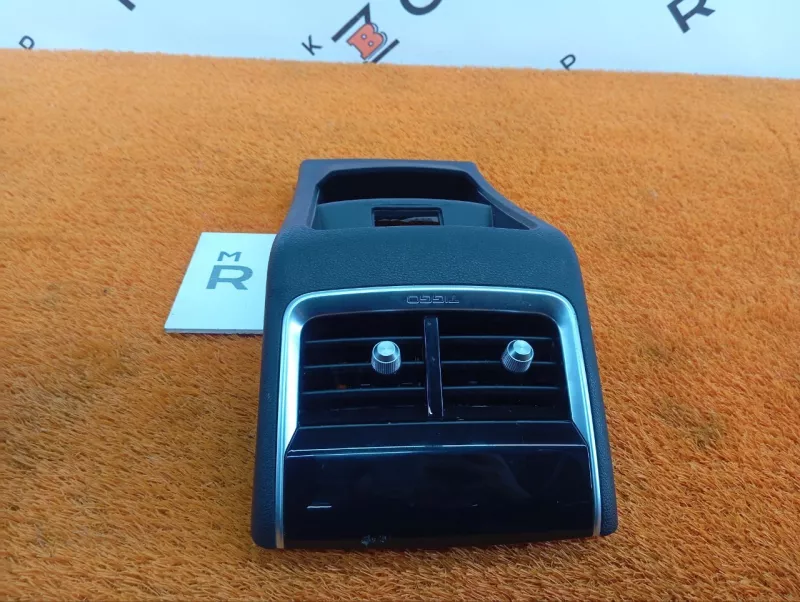 Накладка центральной консоли