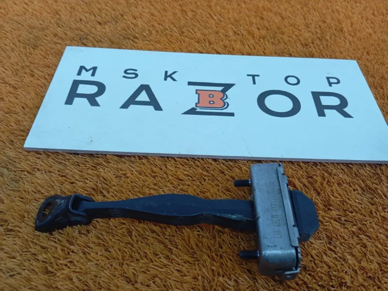 Ограничитель двери