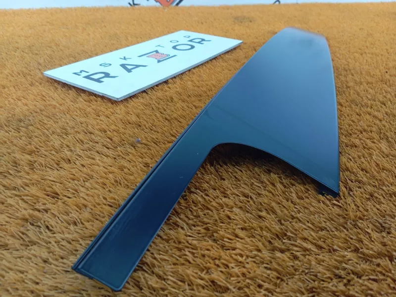 Молдинг двери