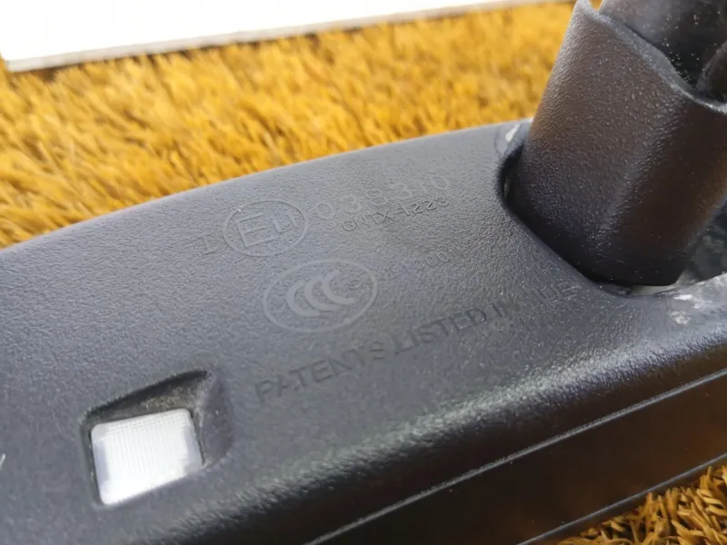 Зеркало заднего вида