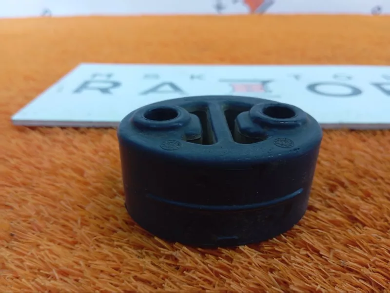 Крепление глушителя