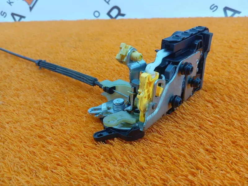 Замок двери