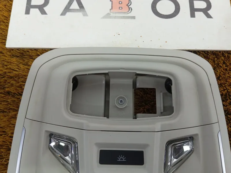 Плафон салона