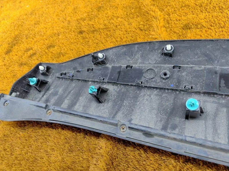 Молдинг двери