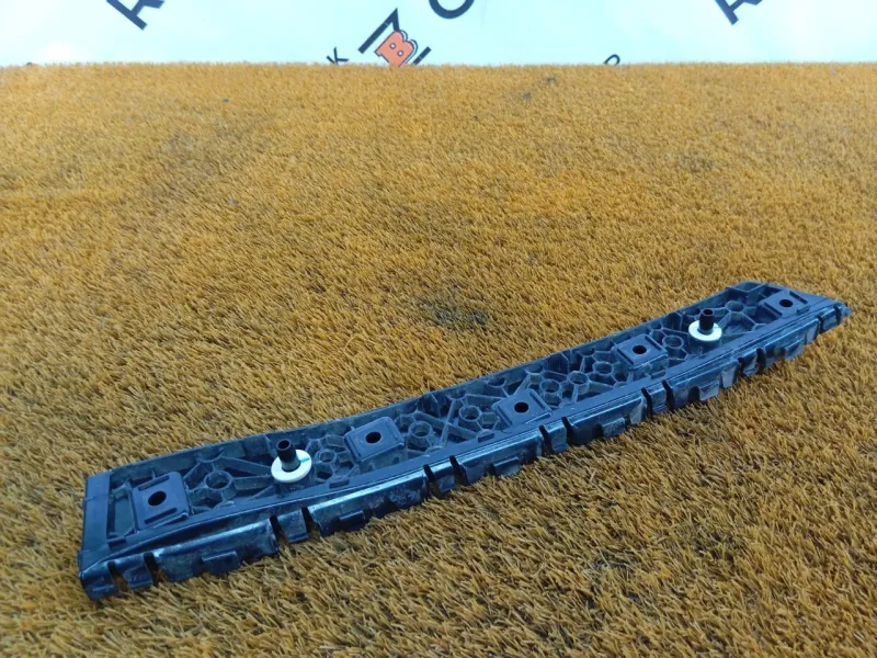 Крепление бампера