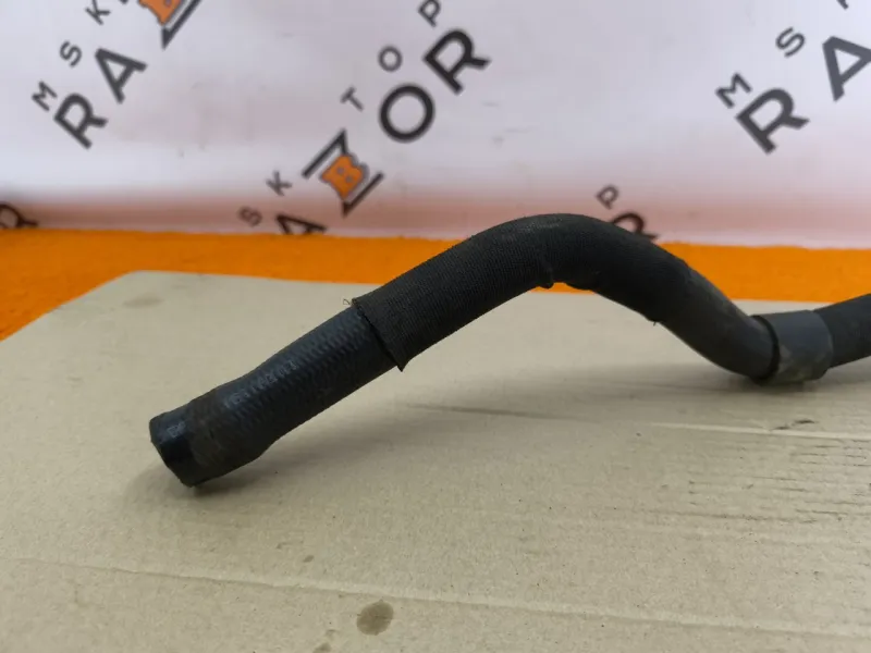 Патрубок радиатора