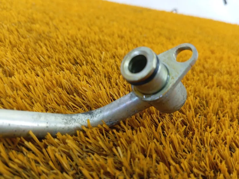 Трубка масляная