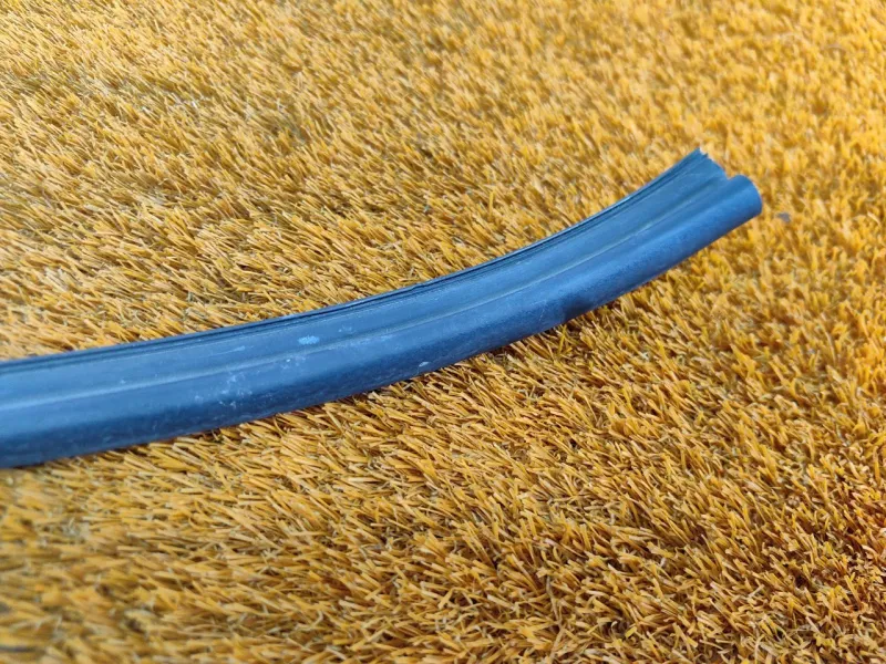 Уплотнитель жабо