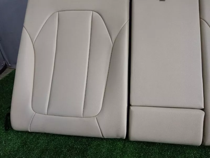 Спинка сиденья