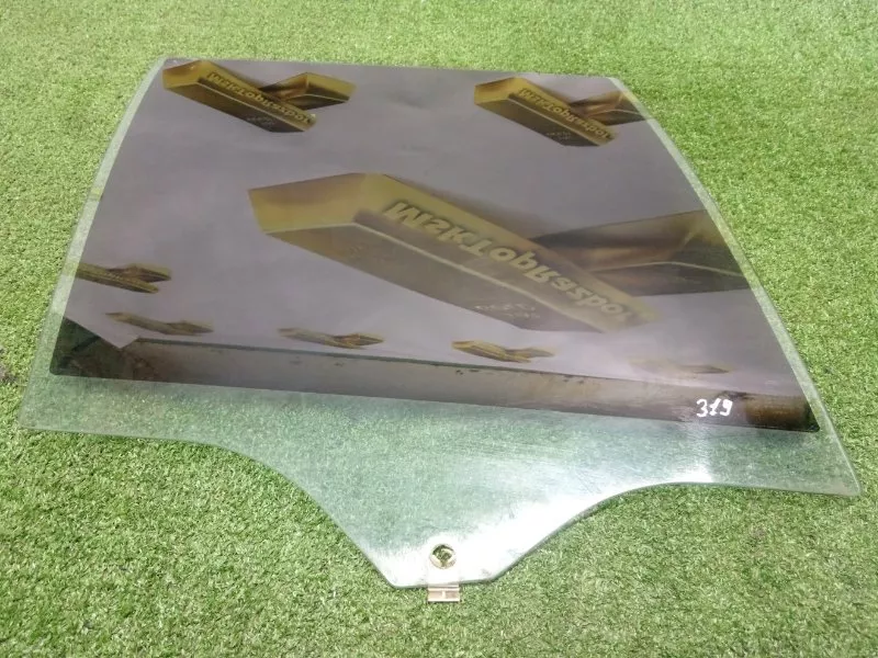 Стекло двери BMW X5 2005 51348402572 E53, заднее правое