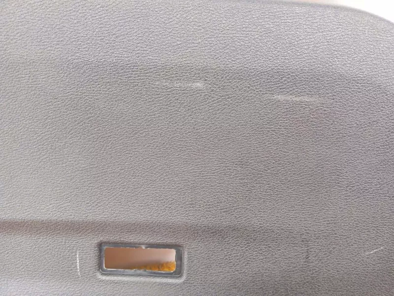 Обшивка двери багажника