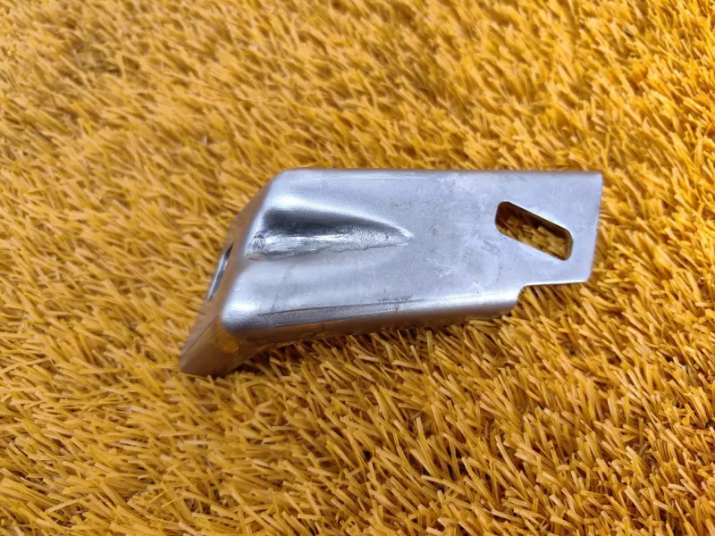 Крепление глушителя