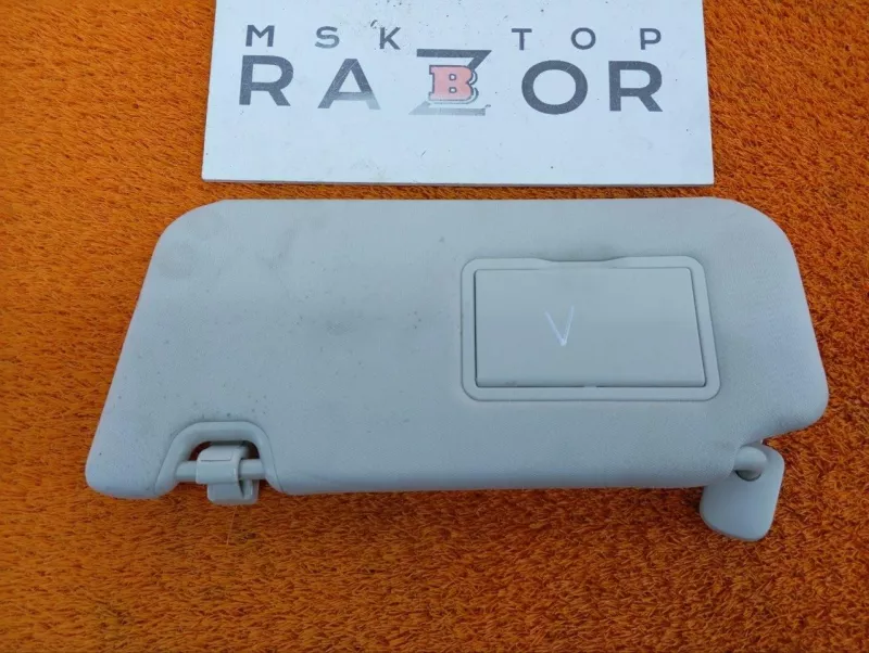 Козырек солнцезащитный