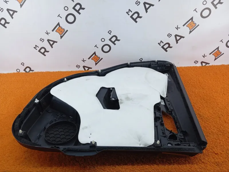 Обшивка двери