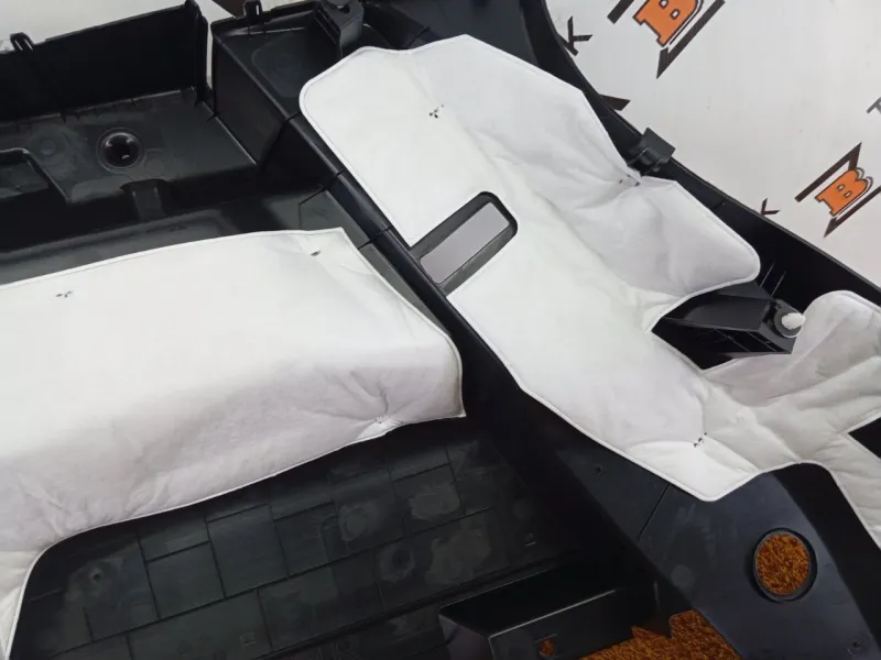 Обшивка багажника