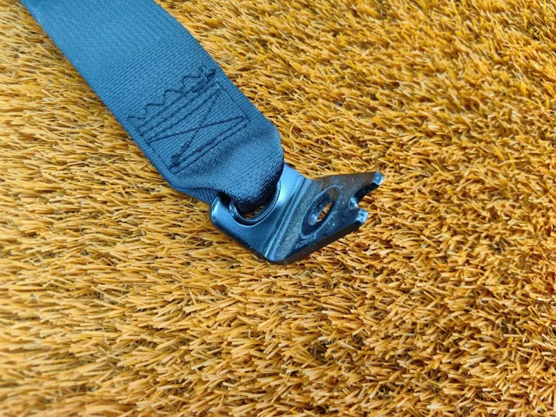 Ремень безопасности