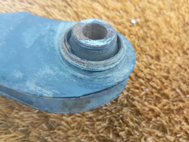 Рычаг подвески