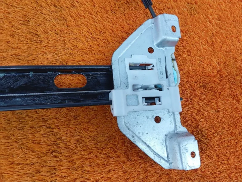 Стеклоподъемник