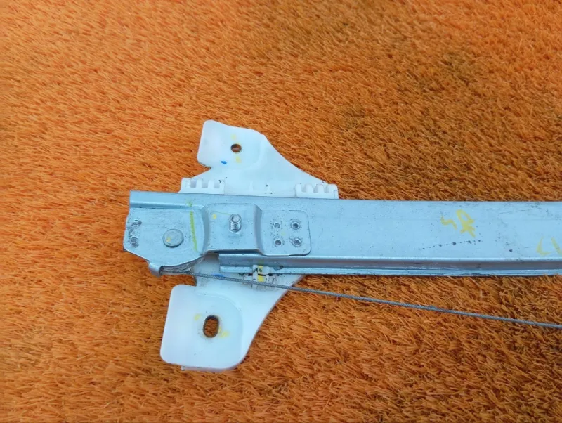 Стеклоподъемник