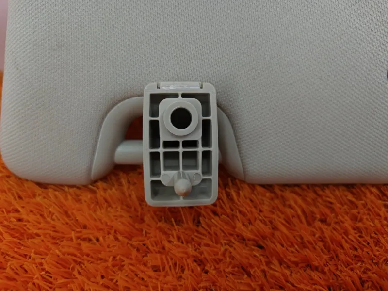 Козырек солнцезащитный