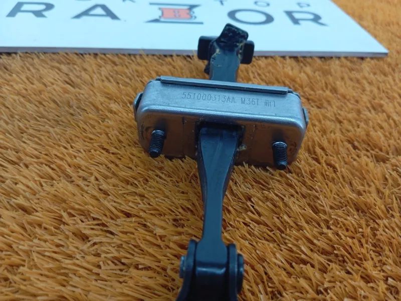 Ограничитель двери