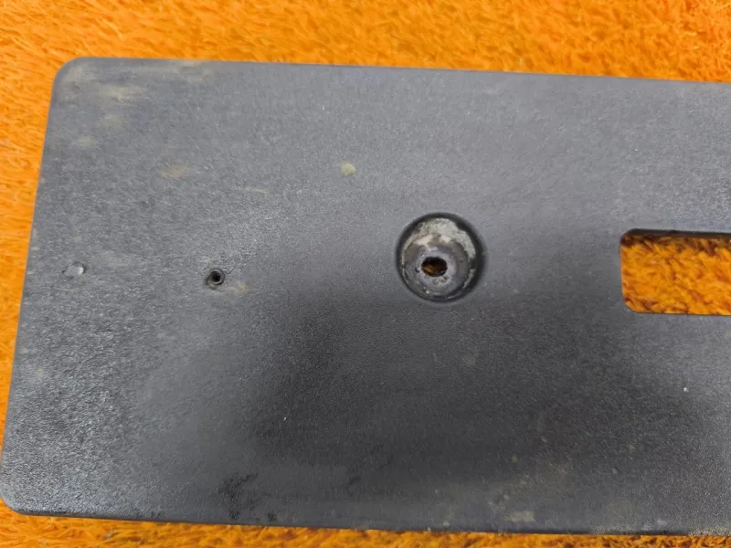 Площадка номерного знака