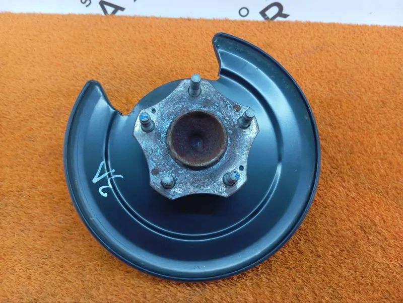 Кулак поворотный