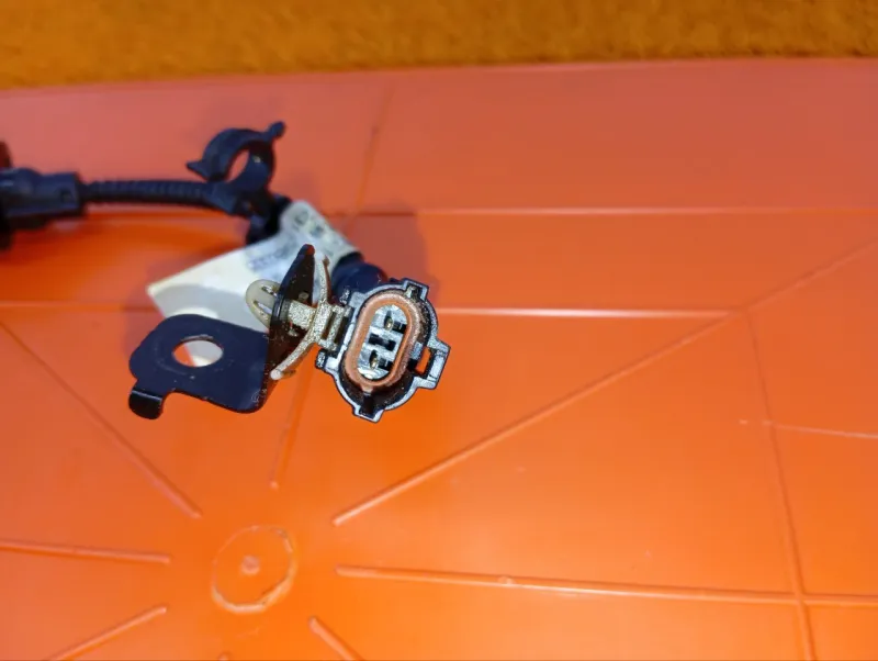 Жгут проводов масляного насоса