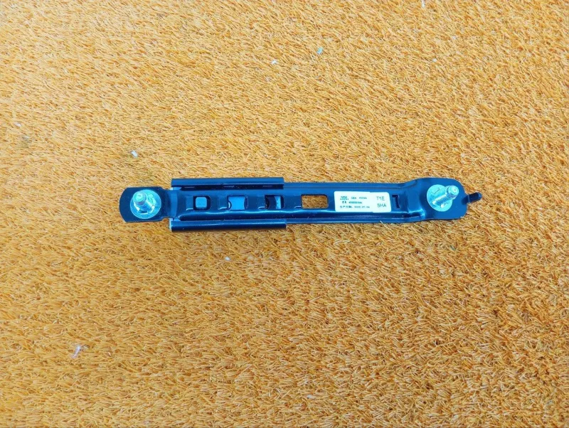 Механизм регулировки ремня безопасности